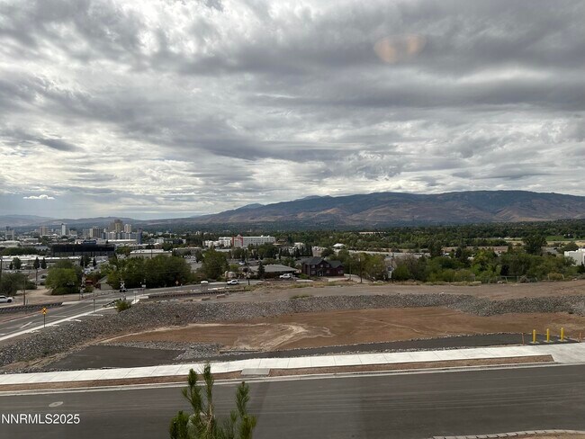 Building Photo - 1180 Arrastra Rd