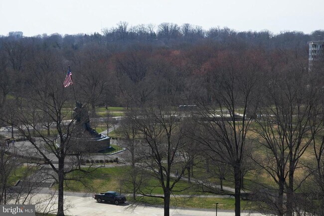 Building Photo - 1011 Arlington Blvd