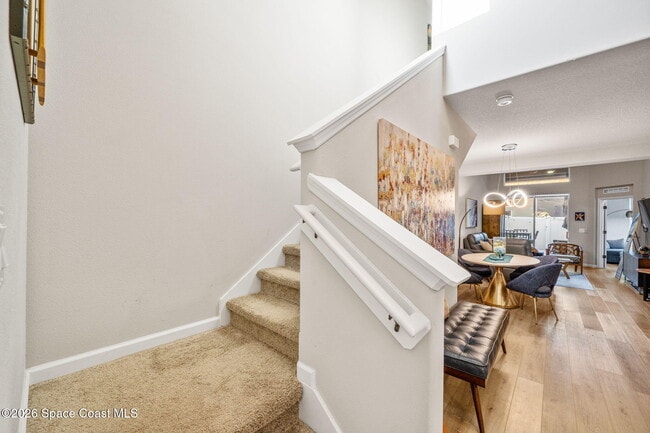 Building Photo - 763 Simeon Dr