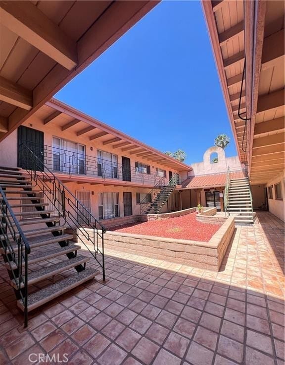 Building Photo - 2102 S Pacific Ave