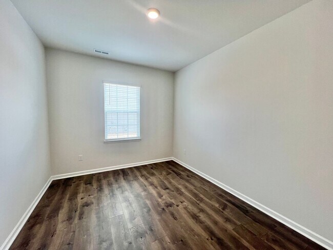 Building Photo - 219 Blue Aspen Dr