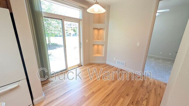 Building Photo - 2795 Stonewall Heights