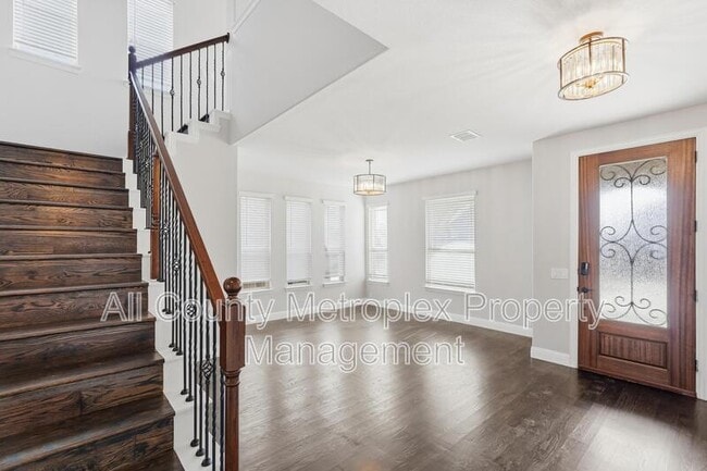 Building Photo - 3543 Beaumont Dr