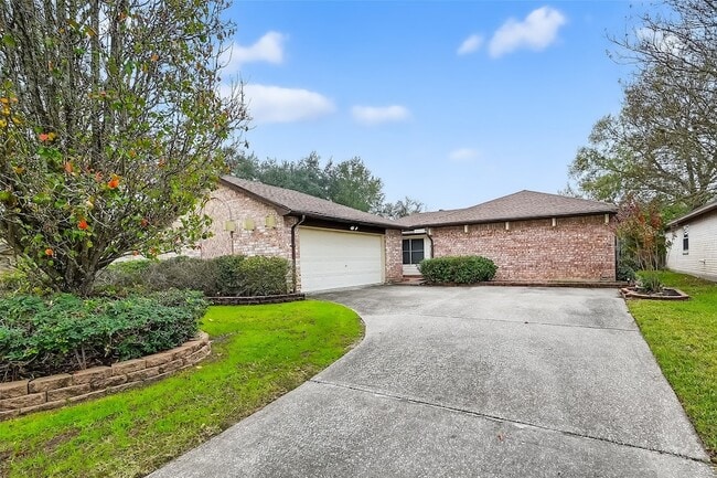 Building Photo - 21623 Crescent Heights St