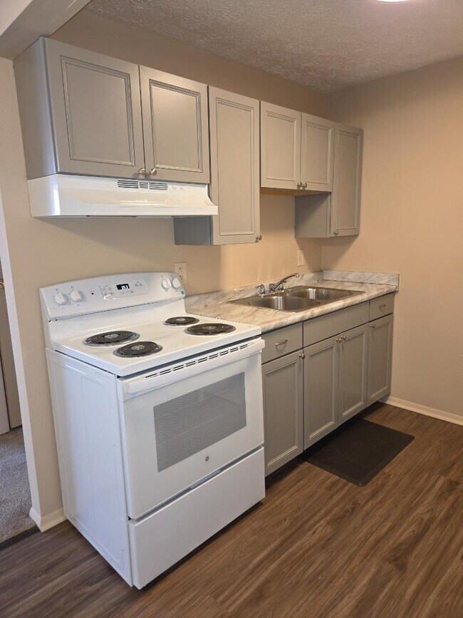 Building Photo - 3883-3885 Bennett Rd. - Bldg 1, #4