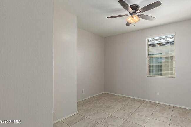 Building Photo - 9551 Silo Cir
