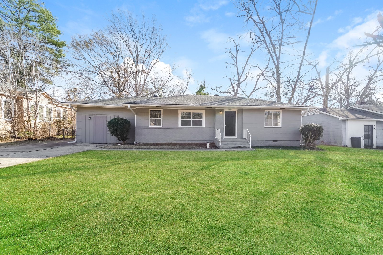 Building Photo - 1836 Shamrock Dr