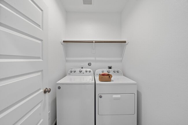 Building Photo - 9913 Brickhouse Dr