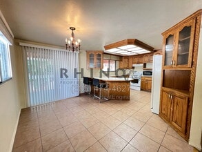 Building Photo - 778 E Enchanted Dr