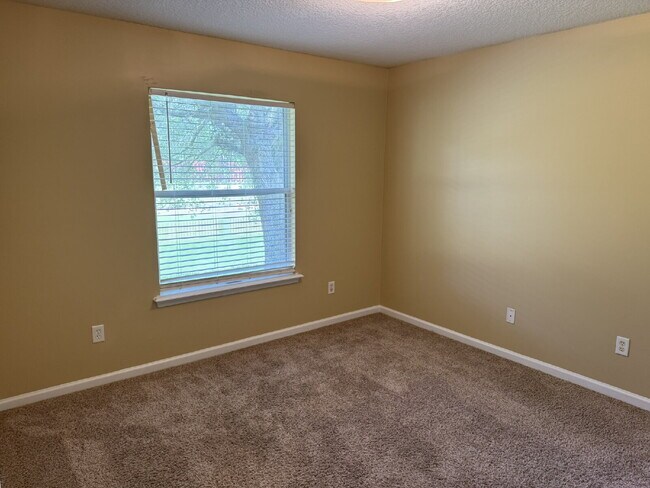 Building Photo - FOR RENT!!!!