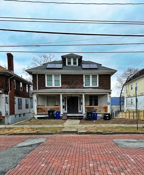 Primary Photo - 478 Liberty St