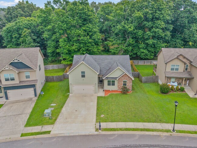 Building Photo - 125 Sycamore Hill Dr