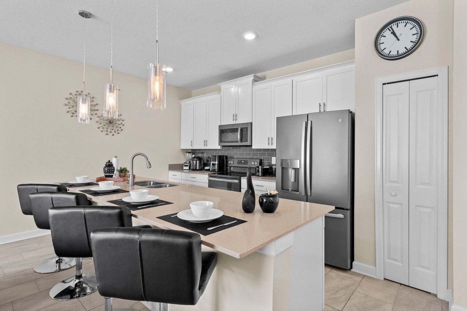 Building Photo - 810 Pebble Beach Dr