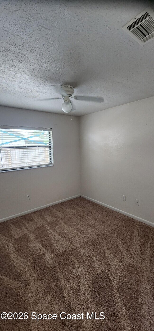 Building Photo - 1795 Bayberry Dr