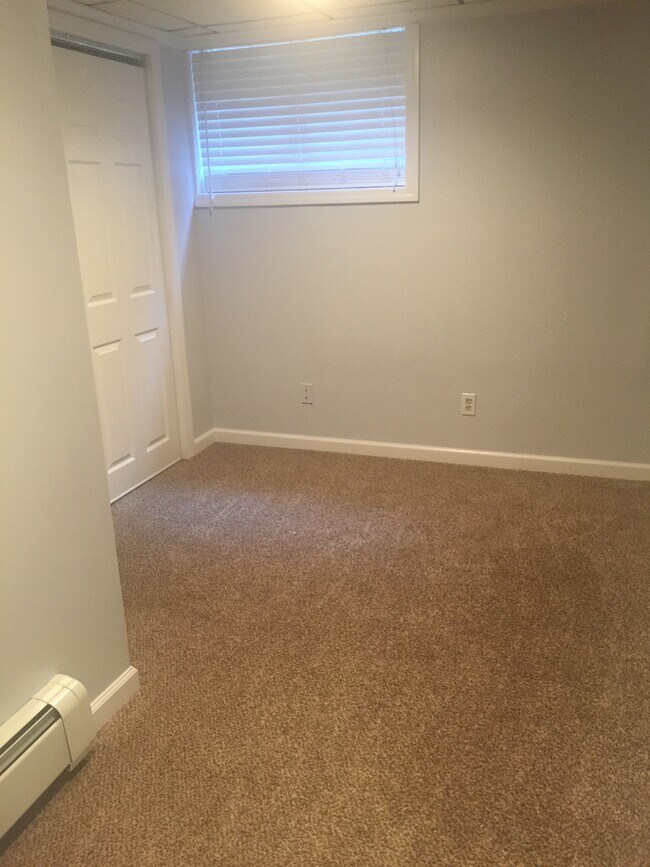 Building Photo - 4 Higbie Dr