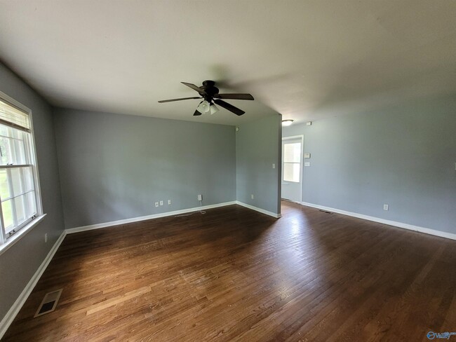 Building Photo - 4611 Daugette Dr NW