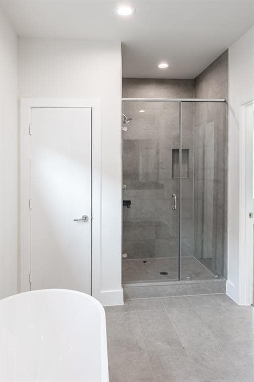 Building Photo - 5509 Paraiso Pl