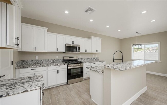 Building Photo - 2850 Cactus Bloom Dr