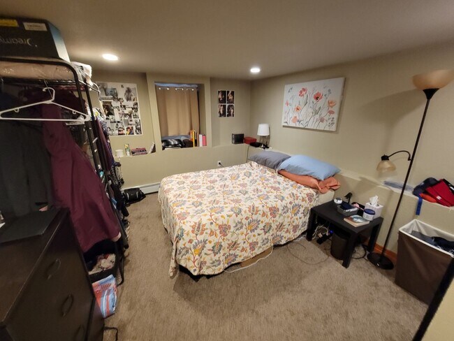 Building Photo - 1130 13th St