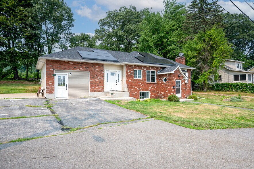 Building Photo - 7 Pasadena Pky