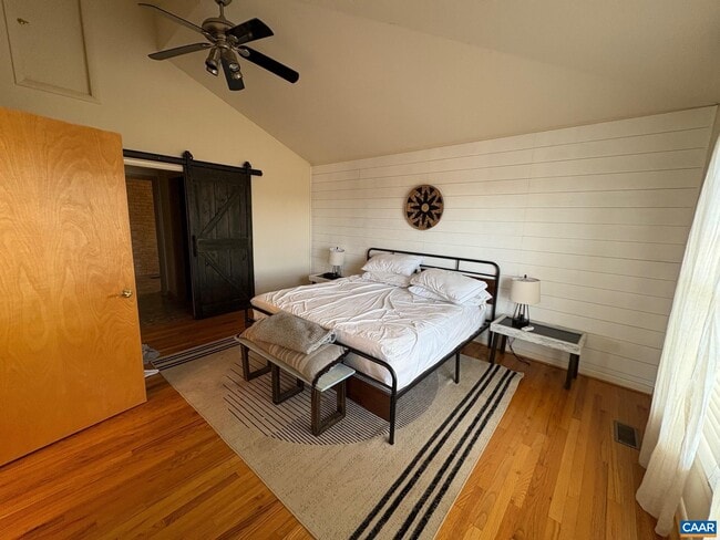 Building Photo - 5305 Hoover Rd