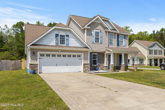 Building Photo - 104 Wild Blossom Dr