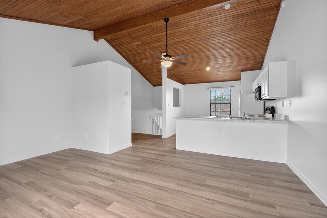 Building Photo - 2563 Crusaders Way