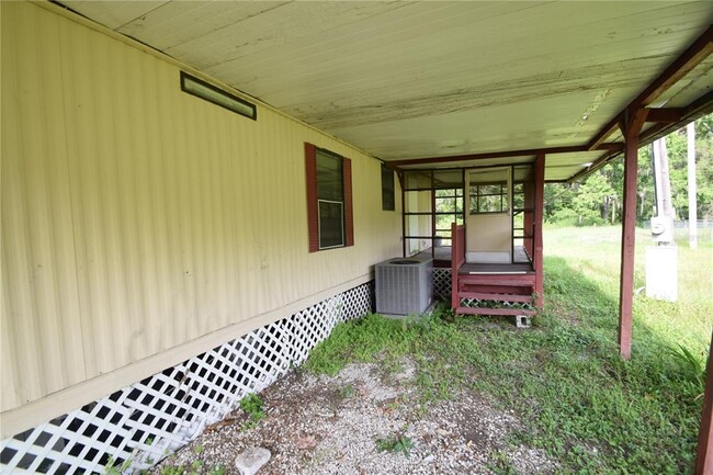 Building Photo - 3925 Ewell Rd