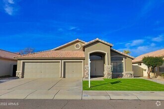 Building Photo - Remodeled Ahwatukee 4br