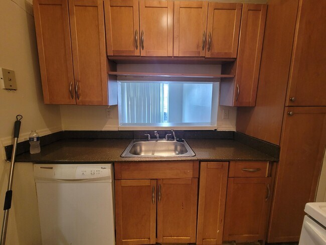 Building Photo - 488 NW 165th St