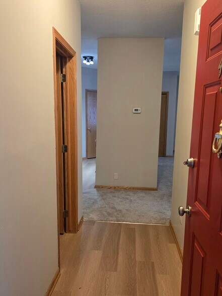 Building Photo - 950 67th St