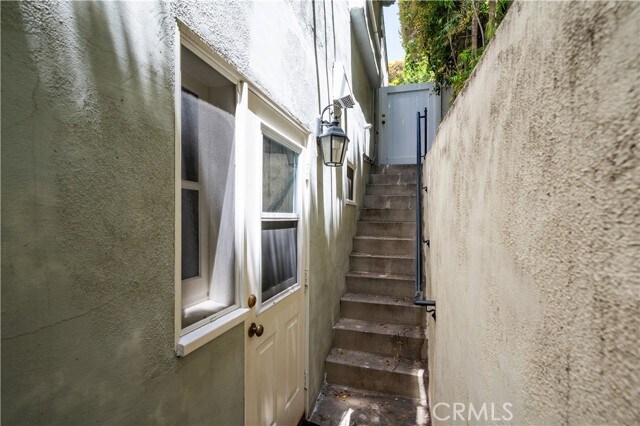 Building Photo - 10357 Bannockburn Dr