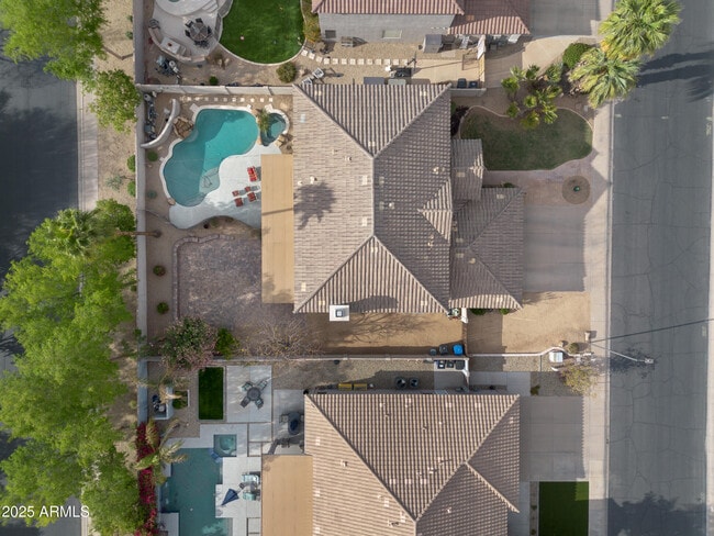 Building Photo - 630 S Boulder Ct