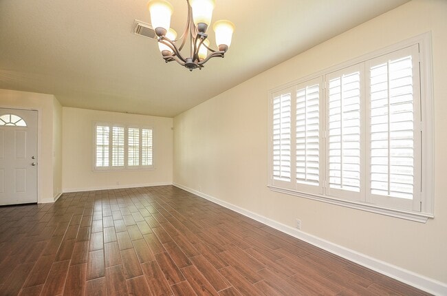 Building Photo - 6230 Canyon Rock Way