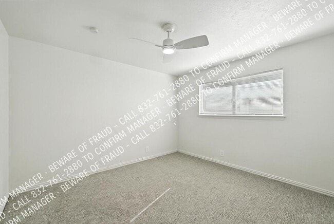 Building Photo - 525 Salem Dr