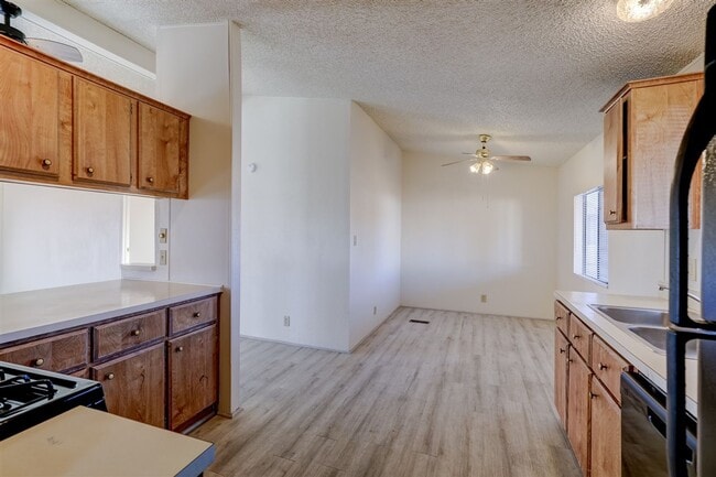 Building Photo - 2 Bedroom, 2 Bath Home Close to Willow Lake in Prescott