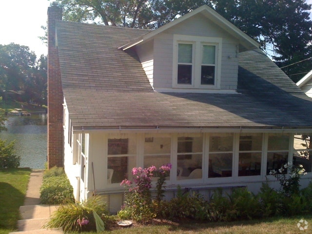 Building Photo - 3676 Portage Point Blvd