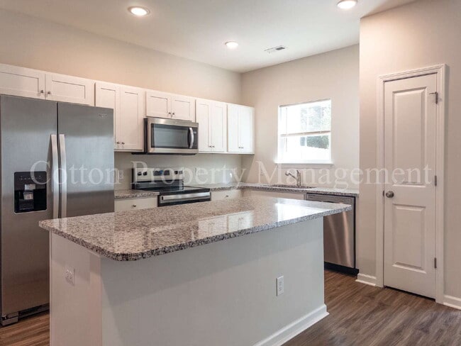 Building Photo - 9044 Laurel Bay Ln