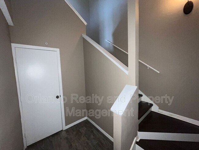 Building Photo - 6088 Westgate Dr