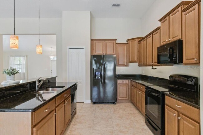 Building Photo - 5832 Tarleton Way