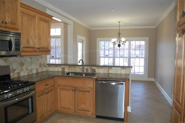Building Photo - 108 Crenshaw Ct