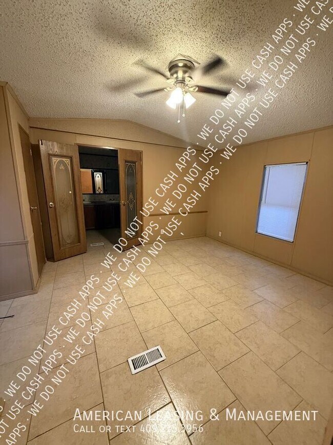 Building Photo - 2909 S Chestnut St