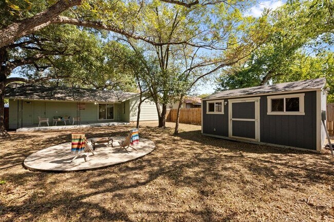 Building Photo - 407 Westmorland Dr