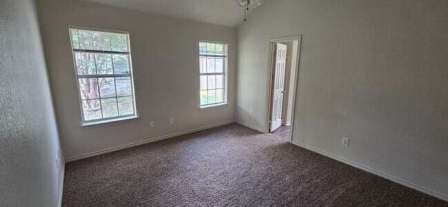 Building Photo - 4505 Hitchrock Dr