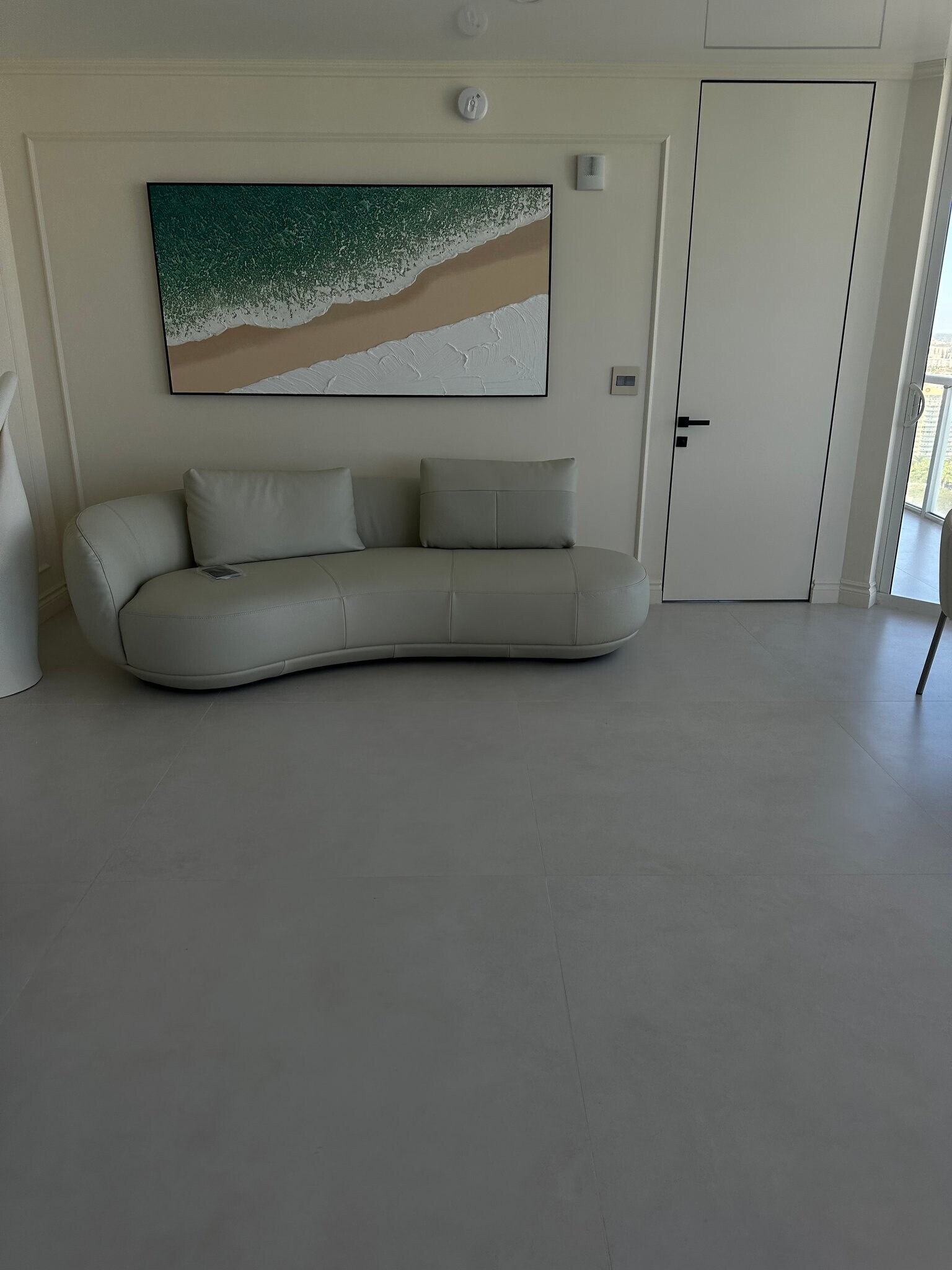Building Photo - 16699 Collins Ave