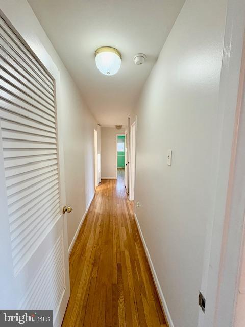 Building Photo - 10624 Kenilworth Ave