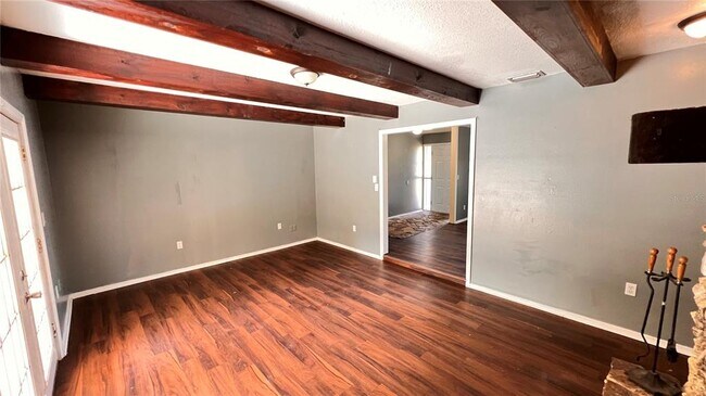 Building Photo - 1073 Leeward Dr