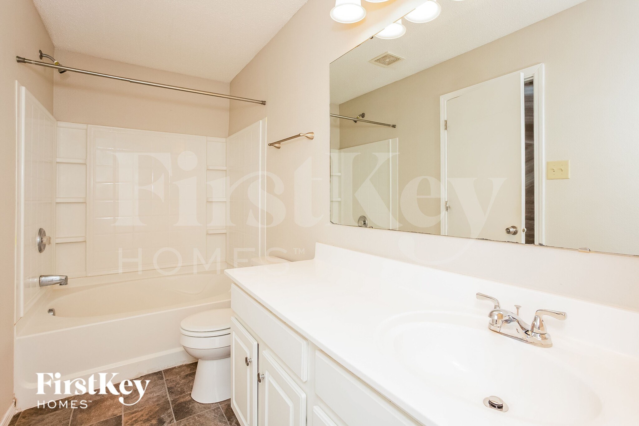 Building Photo - 12205 Lindley Dr