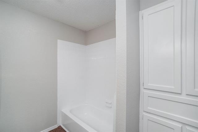 Building Photo - 3301 Aurora St