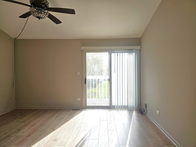 Building Photo - 475 Bridle Trail